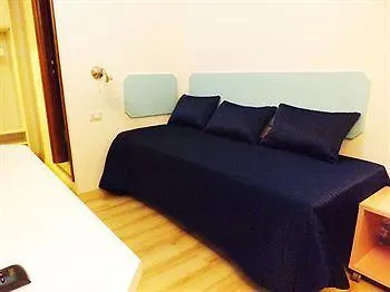 Hotell To Rom