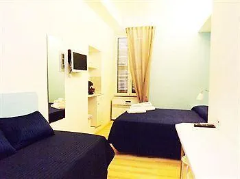 Hotell To