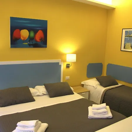 Hotell To Rom